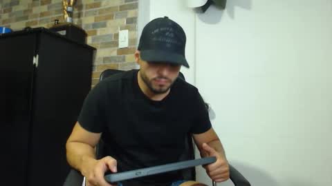 WALTER BROWN  online show from February 9, 12:58 am