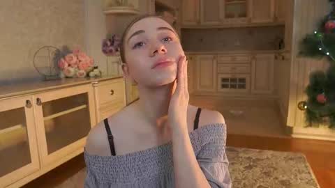 hello guys im Lilian online show from December 23, 3:04 am