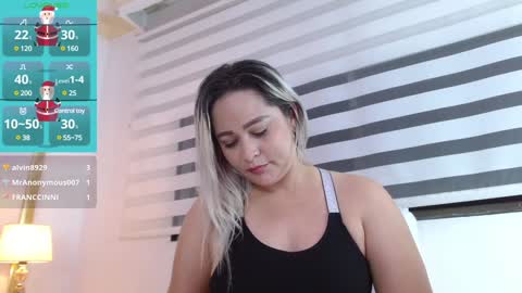 Snapshot of wandahairymilf chatting on January 12, 9:30 am Wanda online show from January 12, 9:30 am