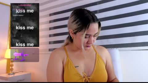 Snapshot of wandahairymilf chatting on January 30, 4:27 am Wanda online show from January 30, 4:27 am