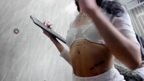 Snapshot of wandaloov chatting on December 7, 1:47 am wanda online show from December 7, 1:47 am