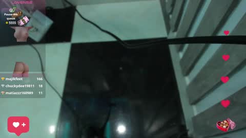 Snapshot of wandaloov chatting on February 4, 1:48 pm wanda online show from February 4, 1:48 pm