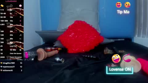 Snapshot of wandaloov chatting on February 14, 11:10 am wanda online show from February 14, 11:10 am