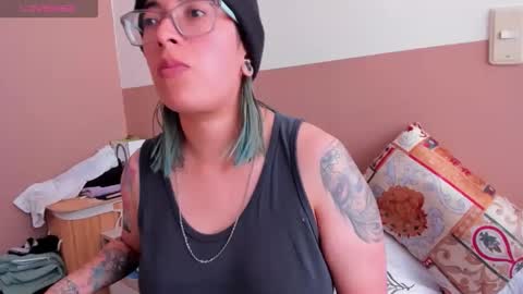 Waningrose  Lu online show from October 20, 4:07 pm