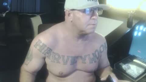 inittogetitin online show from March 5, 9:49 am