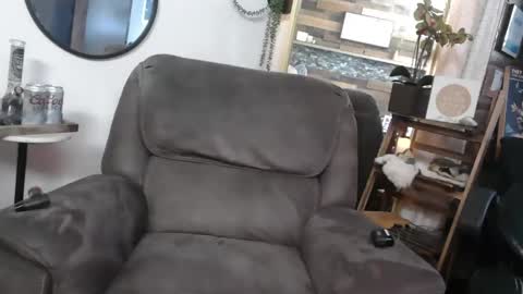 Snapshot of wantmymantofukme chatting on October 29, 12:46 am wantmymantofukme online show from October 29, 12:46 am