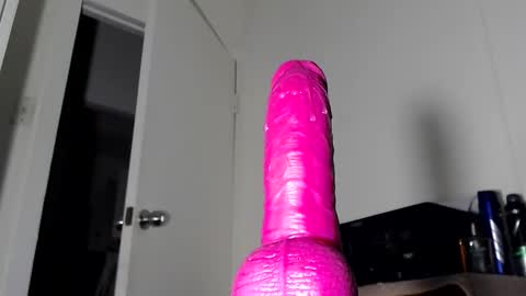 wants online show from January 5, 12:31 pm