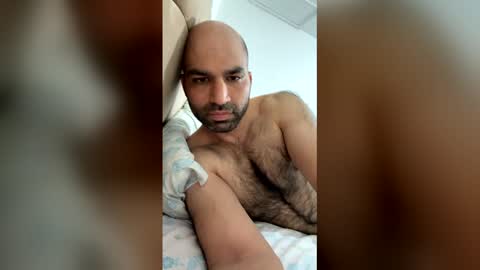 Snapshot of waqasshaukat762 chatting on April 15, 10:10 pm waqasshaukat762 online show from April 15, 10:10 pm