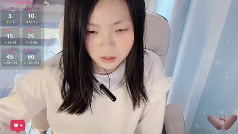 warmie online show from March 13, 8:21 am