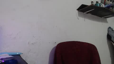 Snapshot of washbag14 chatting on February 21, 12:22 am washbag14 online show from February 21, 12:22 am