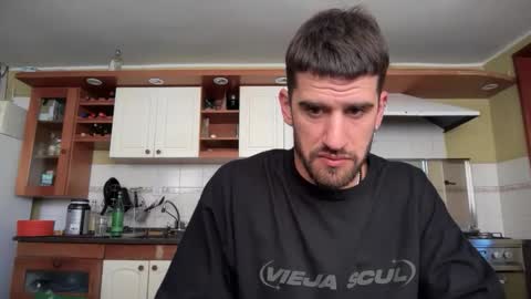 wearetwo online show from December 18, 7:31 pm