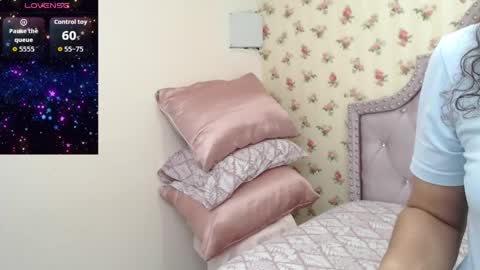 Milf Latina online show from April 9, 1:27 pm