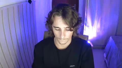 wave_boyy online show from April 1, 11:13 pm