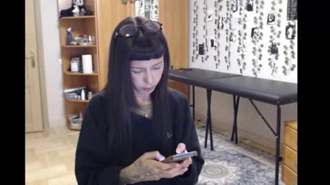 Mina online show from November 22, 9:36 pm