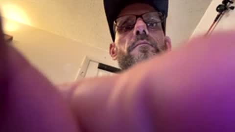 Snapshot of waynedangle chatting on May 10, 1:22 am Mike Hunt online show from May 10, 1:22 am