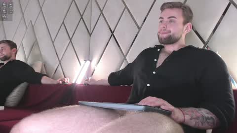 Snapshot of waynemiller_ chatting on January 18, 7:59 am Wayne online show from January 18, 7:59 am