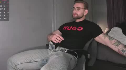 Snapshot of waynemiller_ chatting on September 27, 4:39 am Wayne online show from September 27, 4:39 am