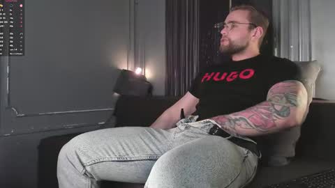 Snapshot of waynemiller_ chatting on November 23, 4:45 am Wayne online show from November 23, 4:45 am