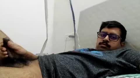 Snapshot of wearcondom chatting on July 13, 12:19 pm sexyguy online show from July 13, 12:19 pm