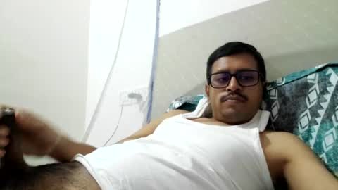 Snapshot of wearcondom chatting on July 24, 11:08 am sexyguy online show from July 24, 11:08 am