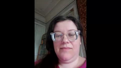 Snapshot of webgirl2 chatting on November 17, 12:44 pm Marina online show from November 17, 12:44 pm