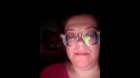 Snapshot of webgirl2 chatting on December 13, 7:53 pm Marina online show from December 13, 7:53 pm