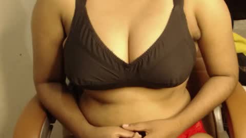 Snapshot of webshowxxx chatting on April 18, 8:09 pm mina online show from April 18, 8:09 pm