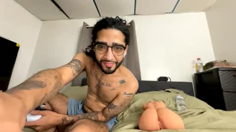 ShootingWebs online show from October 24, 8:11 am