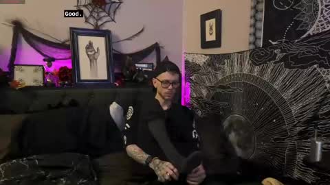 WebzKordz online show from May 15, 11:28 am