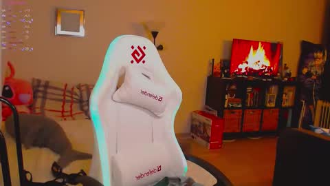  moon  online show from November 19, 11:27 pm