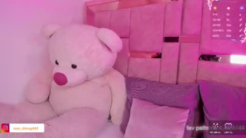 Snapshot of ween_sheng_ chatting on February 25, 5:44 pm Wennsheng online show from February 25, 5:44 pm