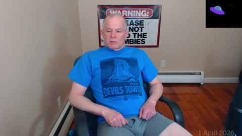 Chris online show from April 1, 11:57 pm