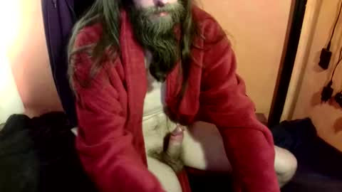 Snapshot of weiszklee chatting on November 12, 8:08 pm Klaus online show from November 12, 8:08 pm