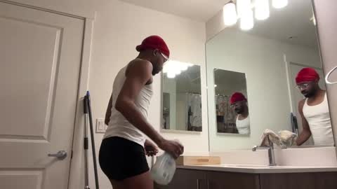 Snapshot of wellpackaged_ chatting on January 30, 1:44 am Langston online show from January 30, 1:44 am