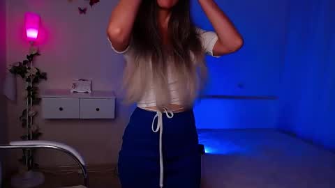 Wendi Foster online show from October 14, 6:09 pm