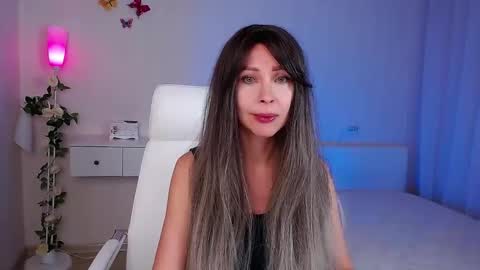 Wendi Foster online show from October 23, 5:01 pm