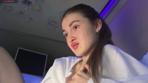 Sophie online show from October 9, 2:59 pm