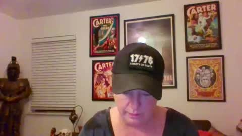 WendyCU online show from December 19, 4:52 am