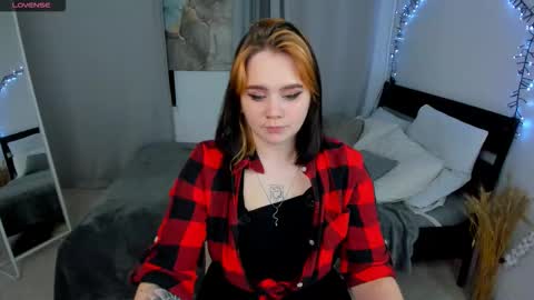 wendyycandy online show from October 6, 4:15 pm