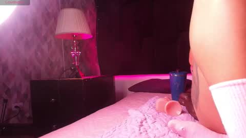 WEN SHENG online show from November 7, 7:25 pm