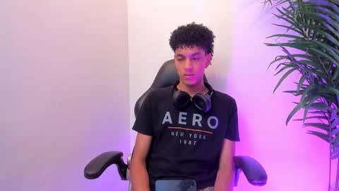 WES online show from January 16, 4:22 pm