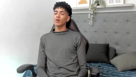 WES online show from February 3, 2:55 pm