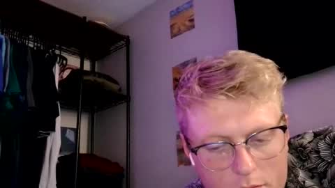 Snapshot of wesdenver chatting on March 2, 6:58 am wesdenver online show from March 2, 6:58 am