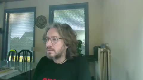 wesh wesh online show from December 5, 8:34 am