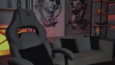 little girl who is always rightLisa online show from November 10, 1:04 am