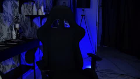 little girl who is always rightLisa online show from December 1, 1:10 am