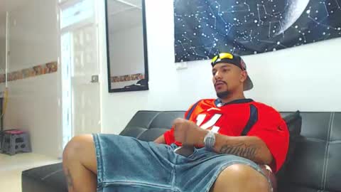 Wesley Rogger online show from November 6, 10:21 pm