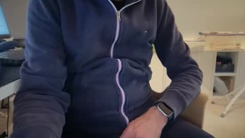 wet_adidasboy online show from October 14, 6:25 am