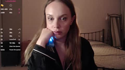 Lana online show from September 14, 6:40 pm