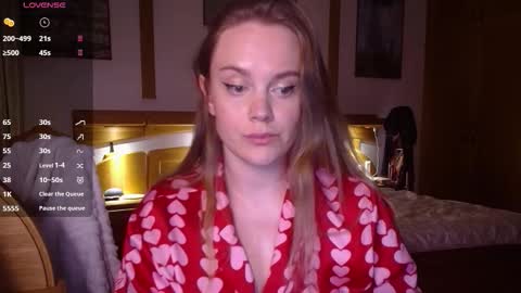 Lana online show from February 10, 5:50 pm